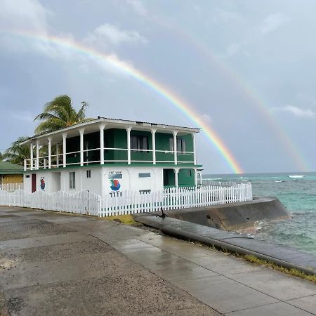 The Wave Hostel Corn Island Brig Bay Bagian luar foto