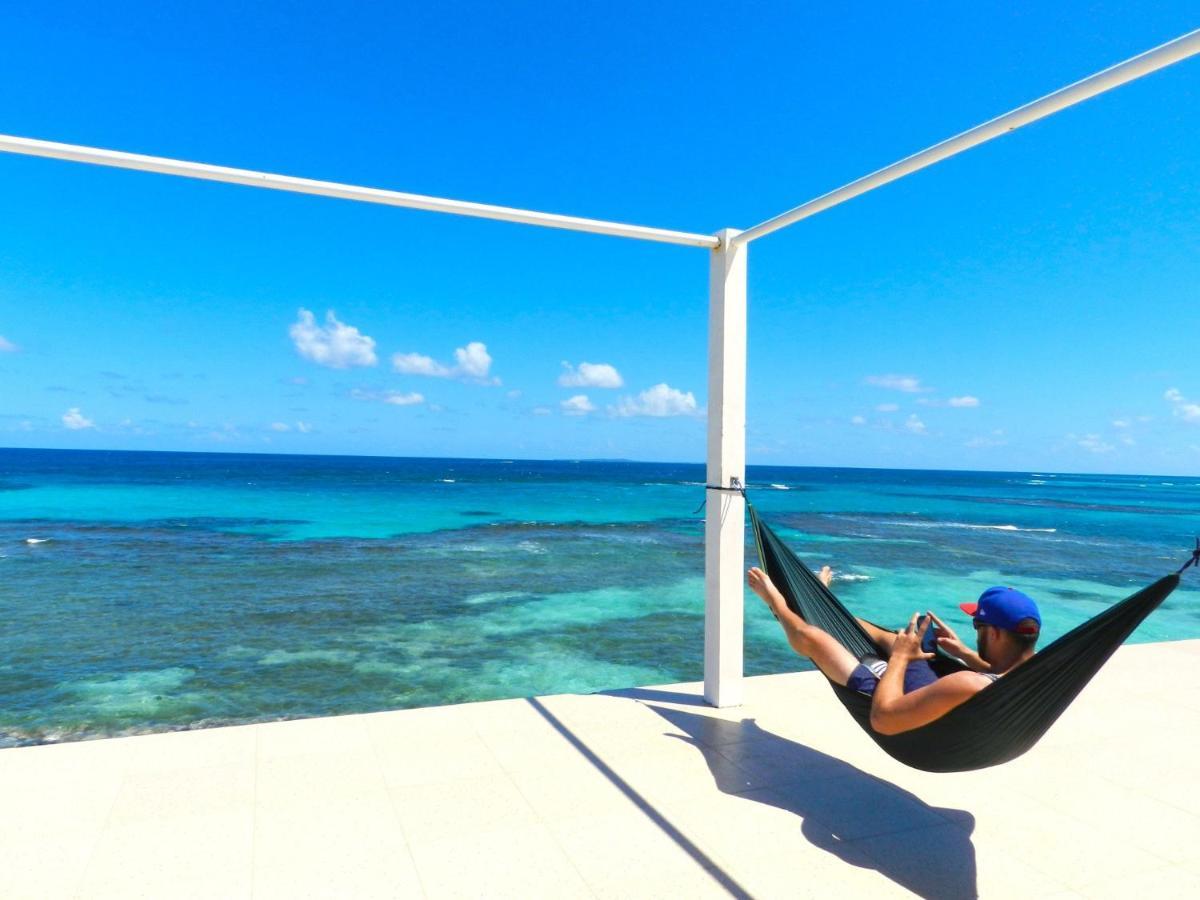 The Wave Hostel Corn Island Brig Bay Bagian luar foto