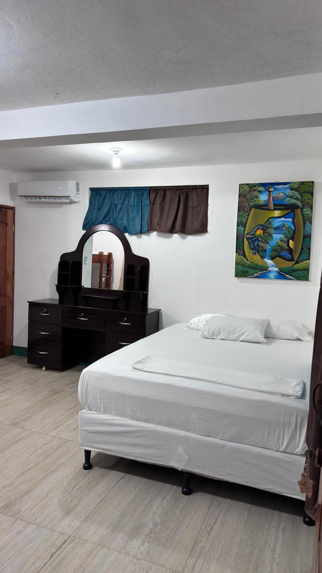 The Wave Hostel Corn Island Brig Bay Bagian luar foto